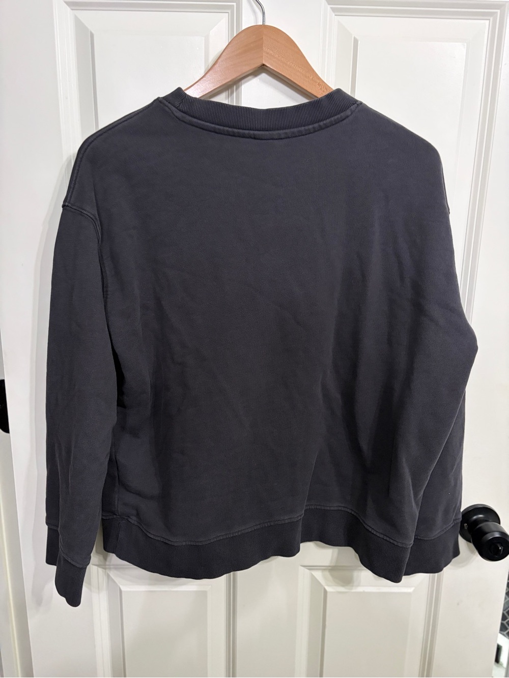 Great condition size L navy blue 'J'AIME 73 PARIS' Graphic Sweatshirt by H&M - Picture 4 of 8